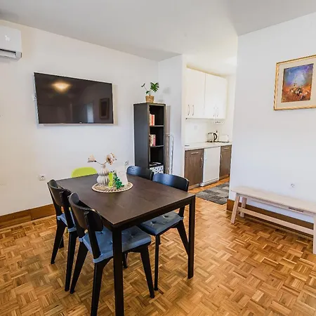 House Alenka Terme Catez Апартаменты *