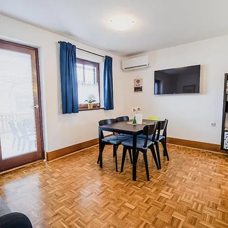 House Alenka Terme Catez * Чатеж-об-Сави