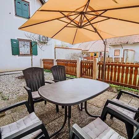 House Alenka Terme Catez *