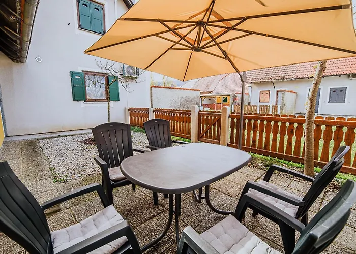 House Alenka Terme Catez *