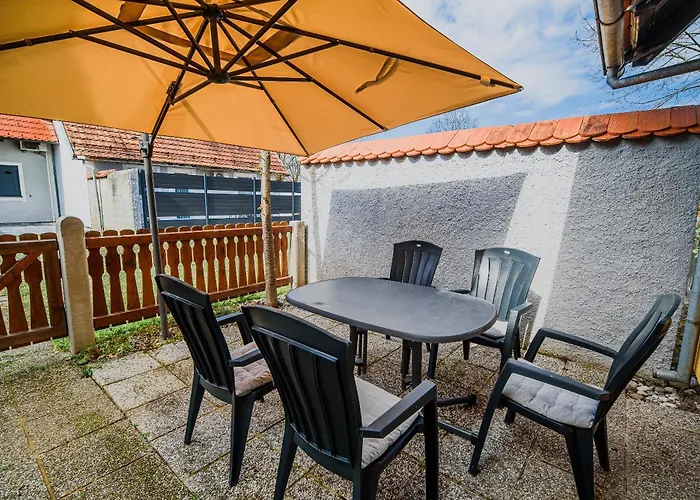 House Alenka Terme Catez *